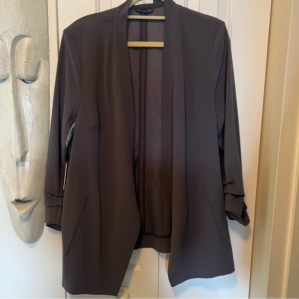Gray Aritzia “power” blazer size 16 new with tags